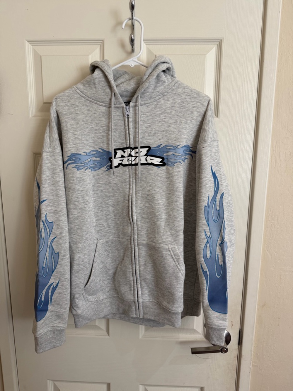 Vintage 90’s/Y2K No Fear Hooded Full Zipup Mens Size M